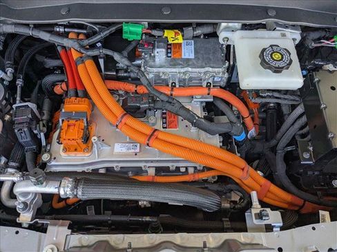 New 2027 Chevrolet Bolt RS w/ Technology Package FWD image 17