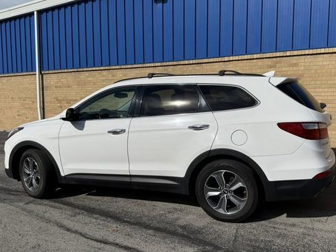 Used 2016 Hyundai Santa Fe SE image 4