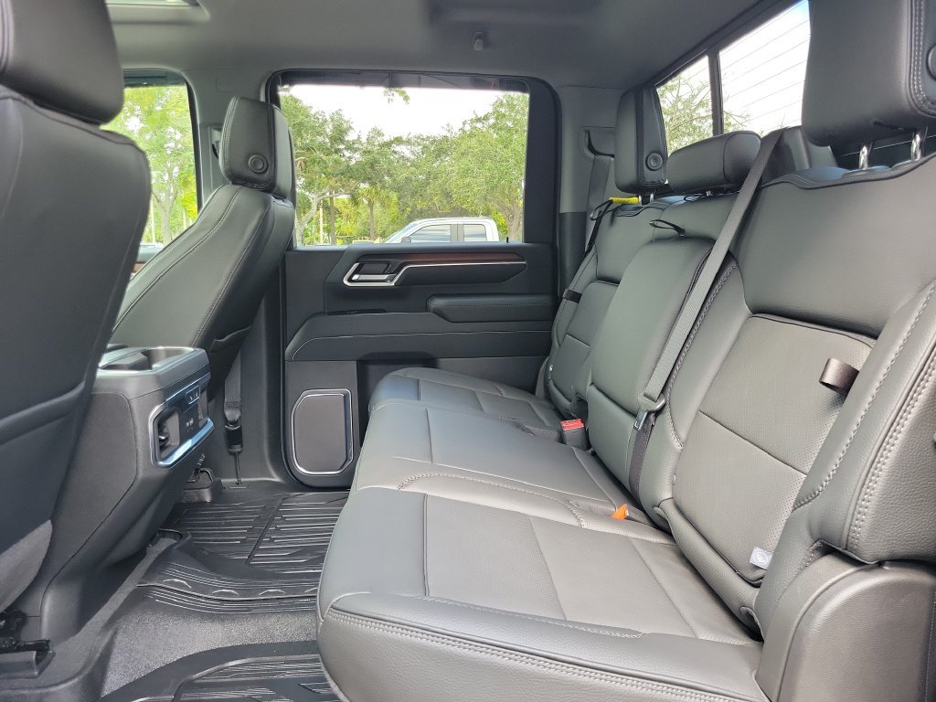 Used 2026 GMC Sierra 3500 Denali w/ Denali Reserve Package AWD/4WD image 20