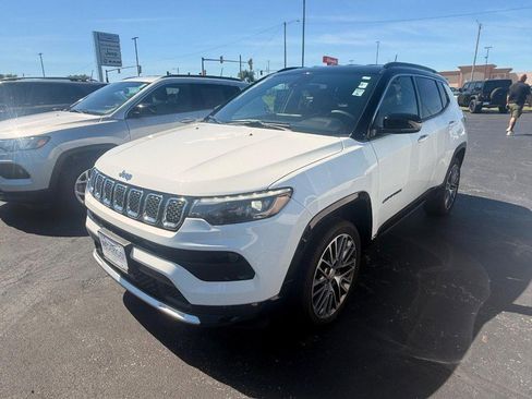 Used 2023 Jeep Compass Limited w/ Elite Group AWD/4WD image 3