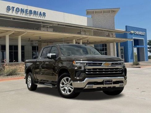 Used 2023 Chevrolet Silverado 1500 LTZ AWD/4WD image 2