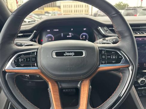 Used 2023 Jeep Grand Cherokee L Summit AWD/4WD image 22