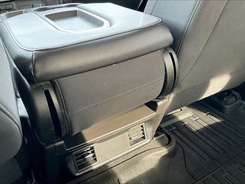 Used 2020 Chevrolet Silverado 1500 Custom Trail Boss w/ Custom Convenience Package image 32