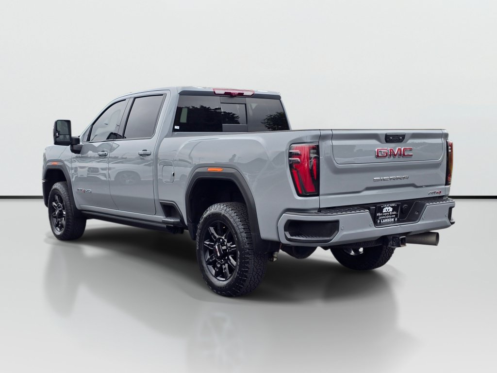 Used 2025 GMC Sierra 3500 AT4 w/ AT4 Premium Plus Package AWD/4WD image 4