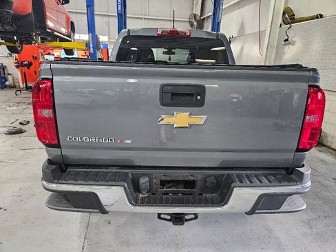 Used 2020 Chevrolet Colorado W/T w/ WT Convenience Package image 4
