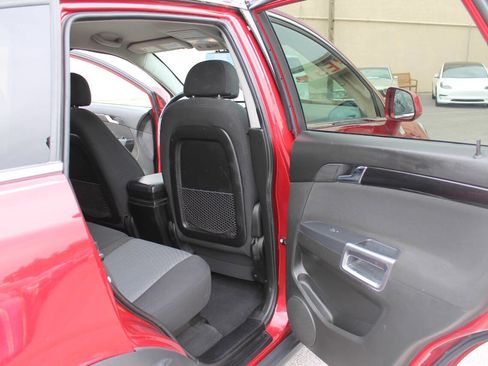 Used 2013 Chevrolet Captiva Sport LS image 26