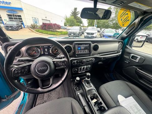 Used 2020 Jeep Wrangler Sport AWD/4WD image 10