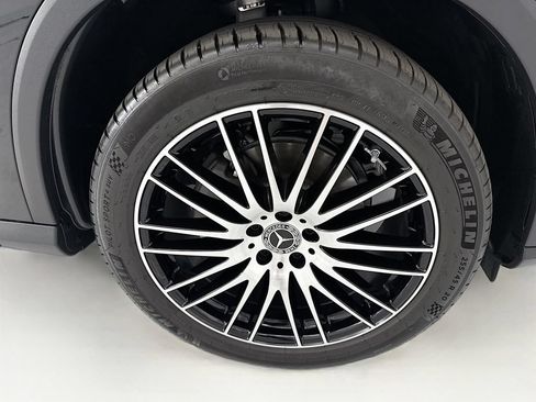 Certified 2025 Mercedes-Benz GLC 300 4MATIC image 31