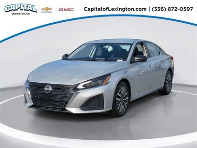 Used 2024 Nissan Altima 2.5 SV