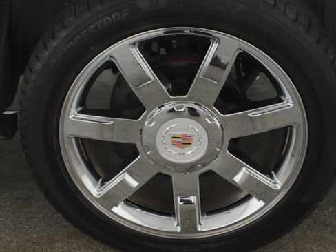 Used 2012 Cadillac Escalade EXT Premium image 4