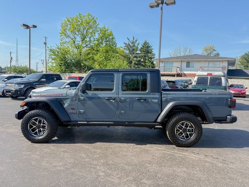 Used 2025 Jeep Gladiator Rubicon w/ Convenience Group AWD/4WD image 10