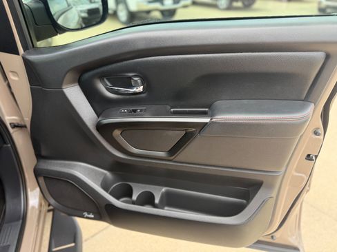 Used 2021 Nissan Titan PRO-4X w/ Pro-4x Utility Package image 18