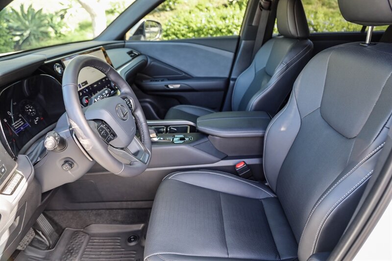 Used 2026 Lexus TX 350 FWD w/ Technology Package image 24
