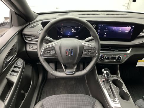 New 2025 Buick Envista Preferred w/ Convenience I Package image 12