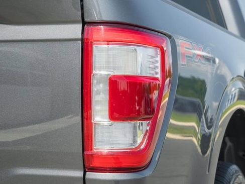 Used 2022 Ford F150 Lariat w/ Equipment Group 502A High AWD/4WD image 8