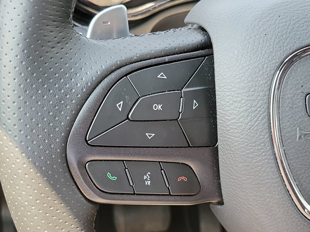 Used 2025 Dodge Durango GT RWD image 13