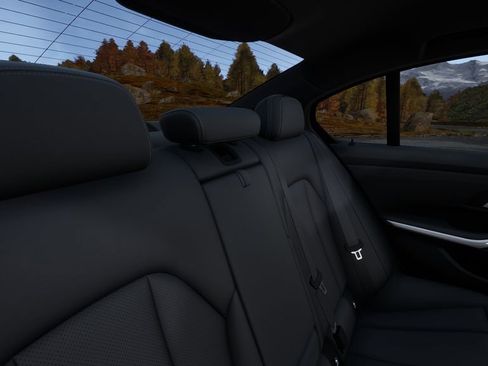 Used 2025 BMW 330i 330i w/ M Sport Package image 41