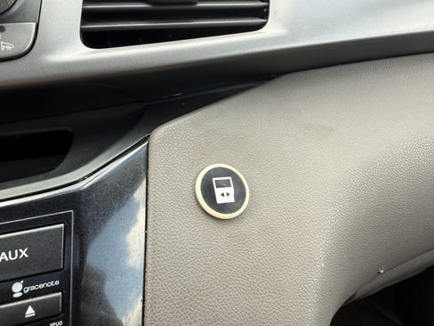 Used 2013 Honda Odyssey EX-L image 20