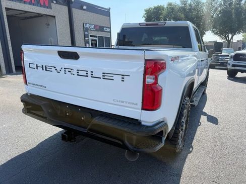 Used 2021 Chevrolet Silverado 2500 Custom w/ Custom Value Package AWD/4WD image 15