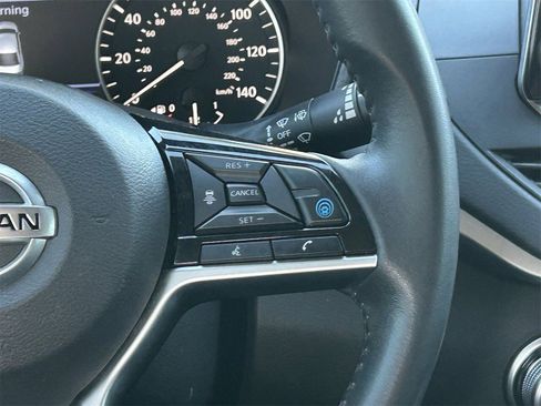 Certified 2022 Nissan Altima 2.5 SV w/ SV Premium Package image 25