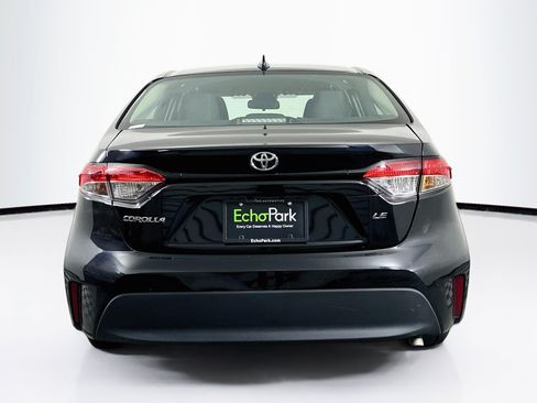 Used 2024 Toyota Corolla LE FWD image 7