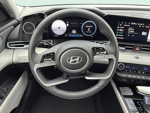New 2026 Hyundai Elantra Limited FWD image 18