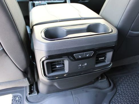 Used 2024 GMC Sierra 1500 AT4 w/ Technology Package AWD/4WD image 48