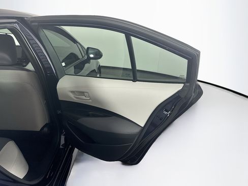 Used 2025 Toyota Corolla LE FWD image 27