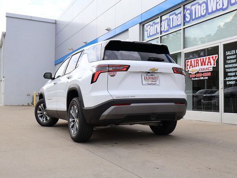 New 2027 Chevrolet Equinox LT w/ Convenience Package II AWD/4WD image 35