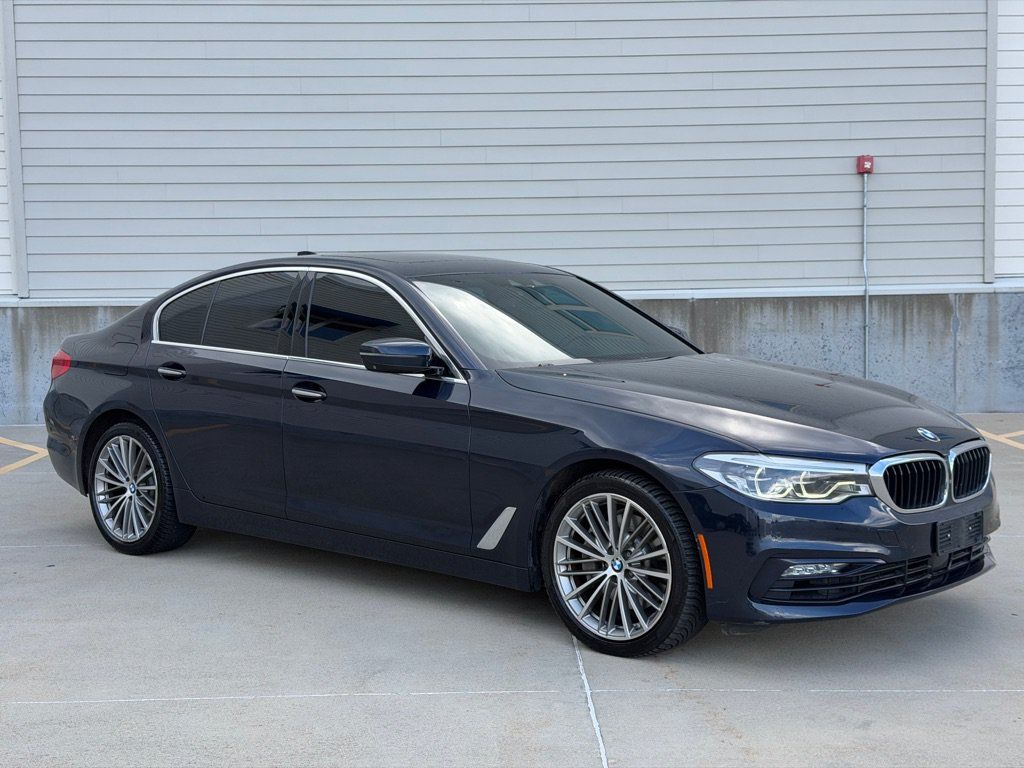 Used 2018 BMW 540i xDrive AWD/4WD image 1