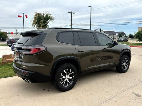 Used 2024 GMC Acadia AT4 AWD/4WD image 7