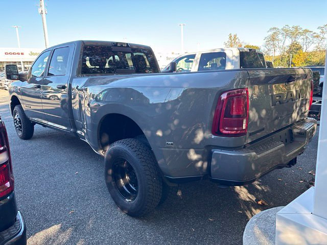 New 2027 RAM 3500 Big Horn AWD/4WD image 18