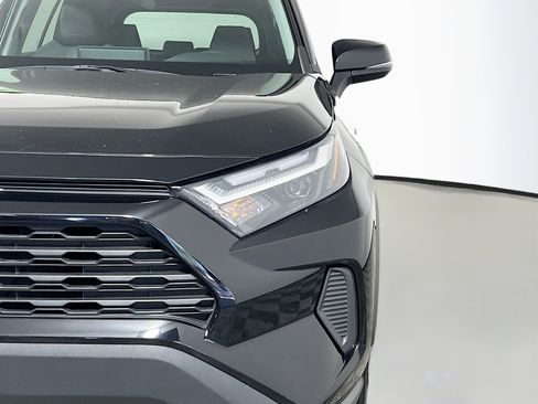 Used 2024 Toyota RAV4 XLE FWD image 12