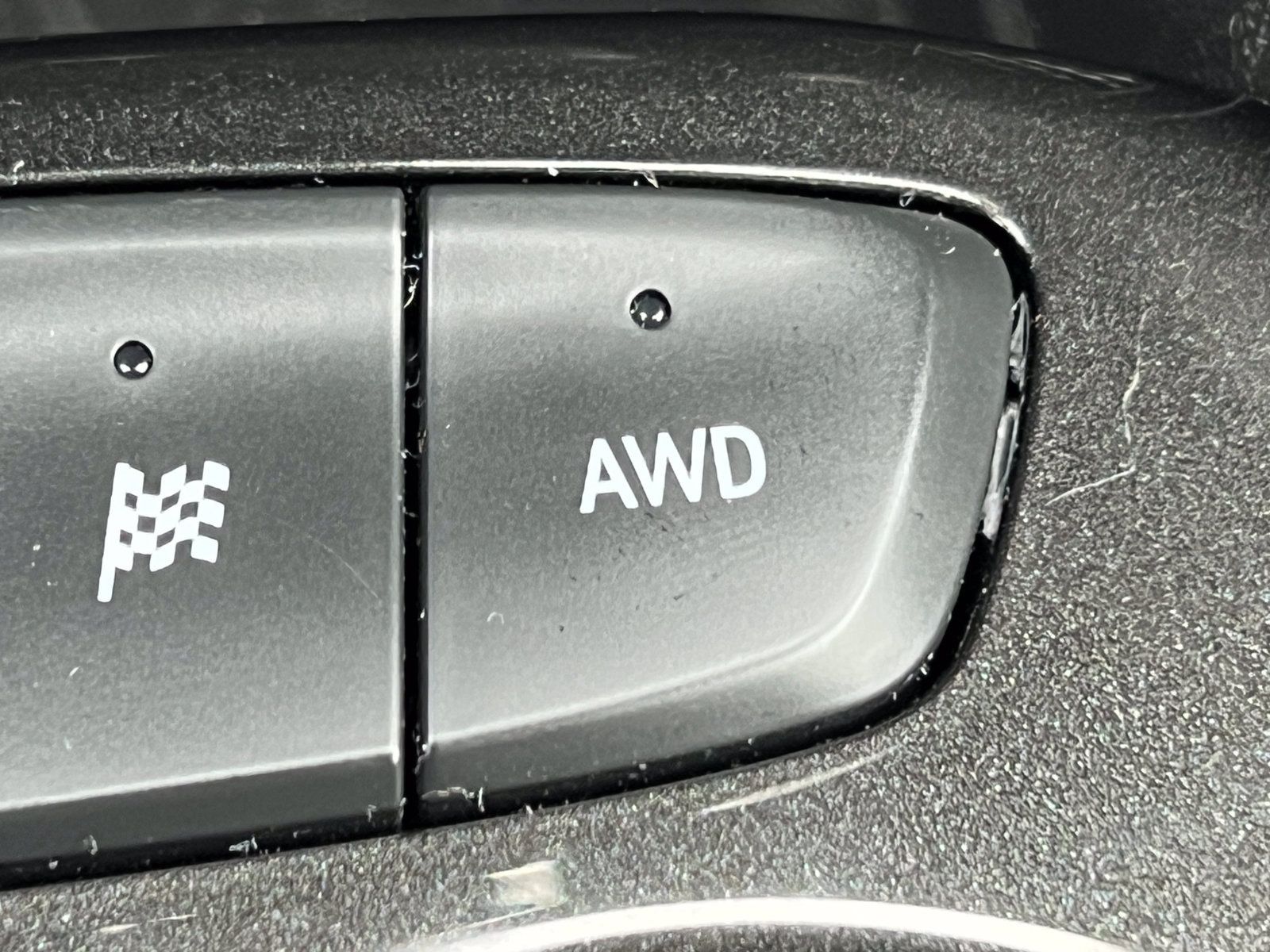 Used 2024 Chevrolet TrailBlazer RS w/ Convenience Package AWD/4WD image 16
