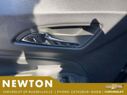 Used 2024 Chevrolet Equinox LT w/ LPO, Floor Liner Package FWD image 37