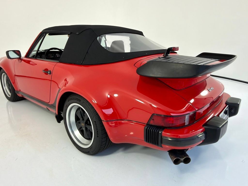 Used 1987 Porsche 911 Carrera RWD image 4
