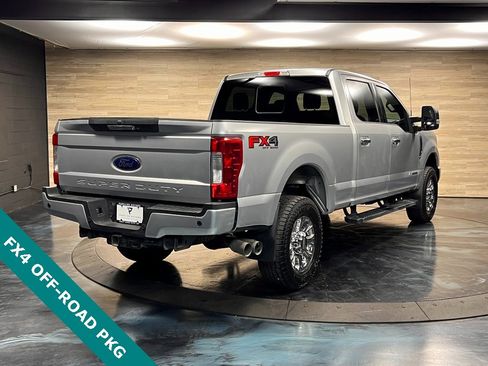 Used 2019 Ford F250 Lariat w/ Chrome Package image 9