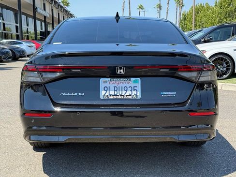 Used 2024 Honda Accord Touring image 18