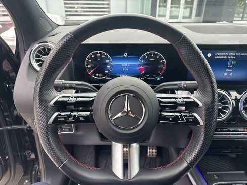 Used 2025 Mercedes-Benz GLA 250 GLA 250 image 25