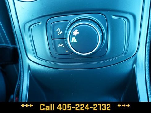 Used 2024 GMC Terrain SLE FWD image 38