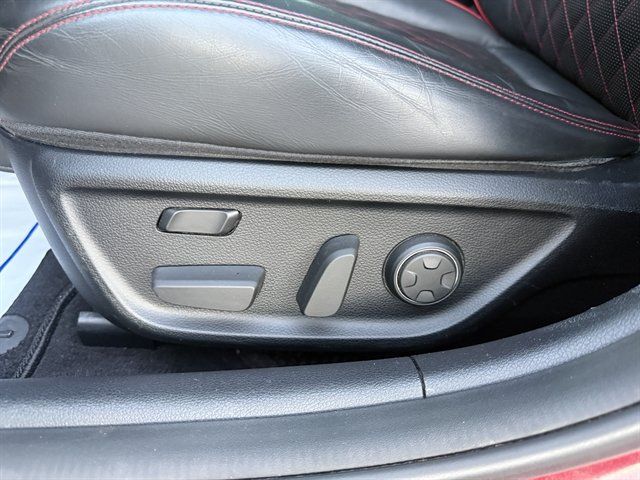 Used 2019 Genesis G70 2.0T Advanced w/ Sport Package AWD/4WD image 14