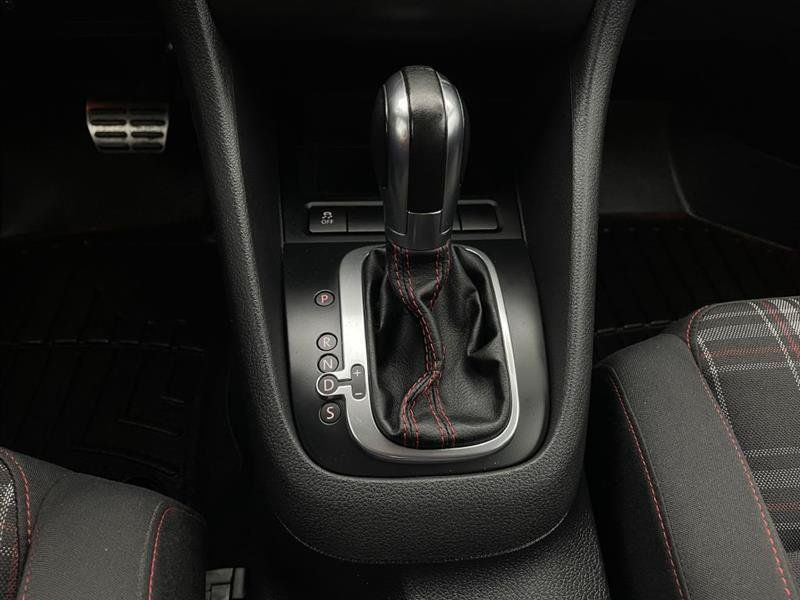 Used 2012 Volkswagen GTI Autobahn FWD image 19
