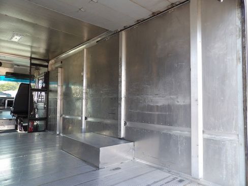 Used 2014 Ford E-350 and Econoline 350 Super Duty w/ A/C Prep Package image 31