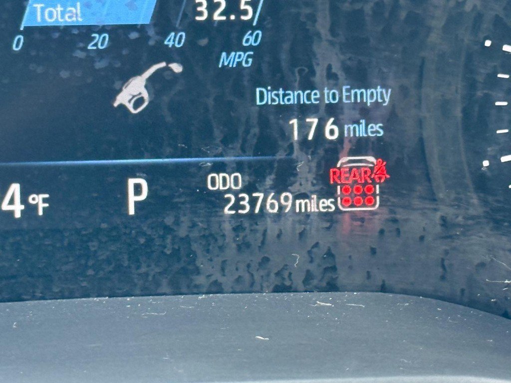 Certified 2026 Toyota Sienna XLE FWD image 21