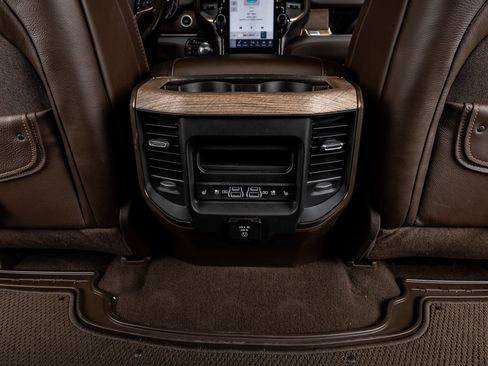 Used 2025 RAM 1500 Limited w/ Bed Utility Group image 33