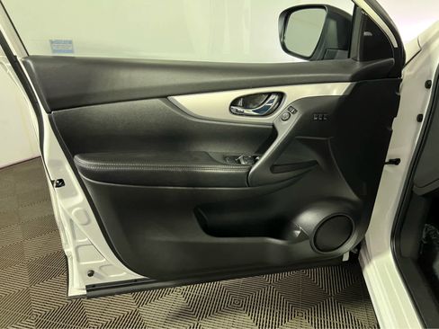 Certified 2020 Nissan Rogue Sport SV w/ Technology Package AWD/4WD image 20