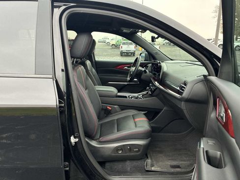 Used 2024 Chevrolet Traverse RS w/ LPO, Floor Liner Package image 27