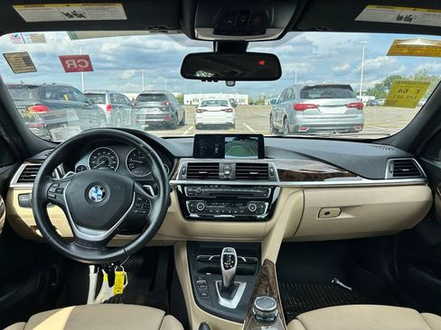 Used 2017 BMW 330i xDrive Sedan AWD/4WD image 19