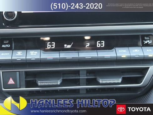 Used 2025 Toyota Camry SE FWD image 23