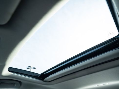 Certified 2025 Acura TLX w/ Technology Package image 38